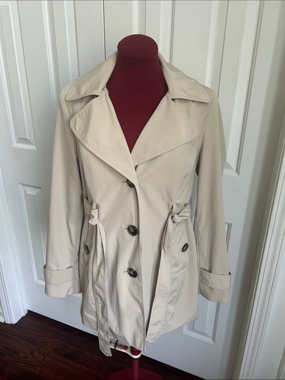 London Fog Women's Light Cream Trench Coat